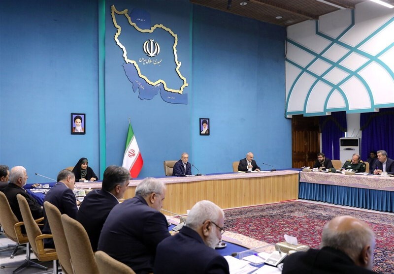 دستور پزشکیان به صادق، همتی و فرزین برای تامین مالی مسکن/تشکیل 5 کارگروه ذیل شورای عالی مسکن دستور پزشکیان به صادق، همتی و فرزین برای تامین مالی مسکن/تشکیل 5 کارگروه ذیل شورای عالی مسکن