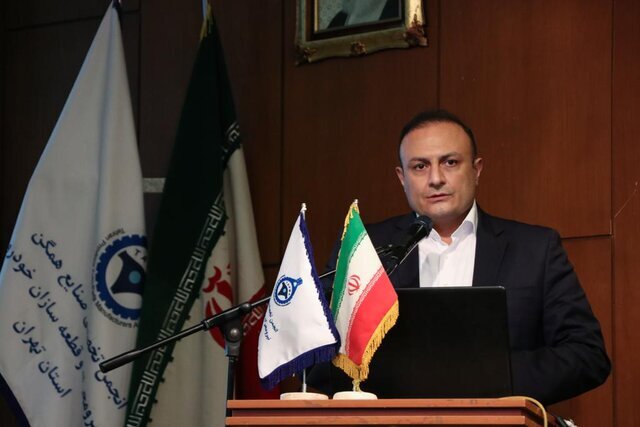 ضرورت تزریق نقدینگی به بخش مولد کشور/ با دستور نمیتوان کیفیت و تیراژ خودرو را افزایش داد ضرورت تزریق نقدینگی به بخش مولد کشور/ با دستور نمیتوان کیفیت و تیراژ خودرو را افزایش داد