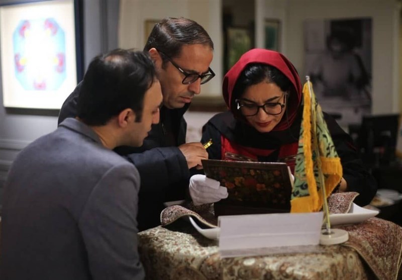 رونمایی از نسخه نفیس شرح دیوان منسوب به حضرت علی رونمایی از نسخه نفیس شرح دیوان منسوب به حضرت علی