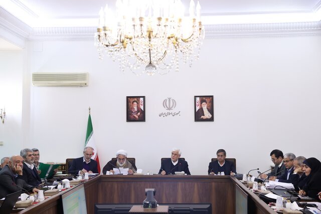 عارف: برای تعیین تکلیف املاک مازاد بخشهای آموزشی و دانشگاهی باید همه جوانب را در نظر گرفت عارف: برای تعیین تکلیف املاک مازاد بخشهای آموزشی و دانشگاهی باید همه جوانب را در نظر گرفت