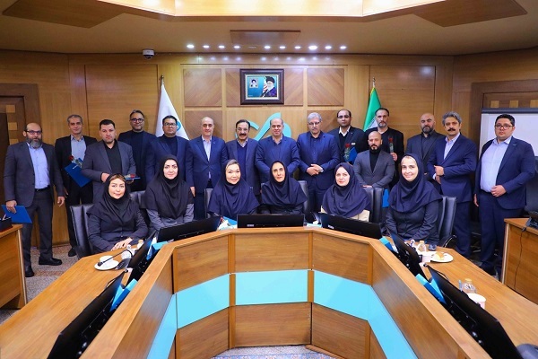 از «فرزندان شهدای» شاغل در بانک دی قدردانی شد از «فرزندان شهدای» شاغل در بانک دی قدردانی شد