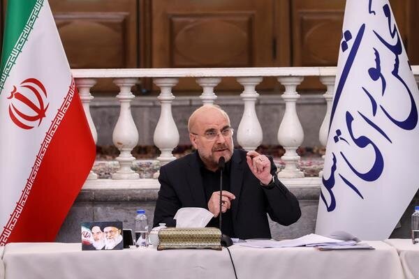 شاید جنگ رسانهای دشمنان برای جوانترها جدید باشد، اما حرفهای آنها تازه نیست شاید جنگ رسانهای دشمنان برای جوانترها جدید باشد، اما حرفهای آنها تازه نیست