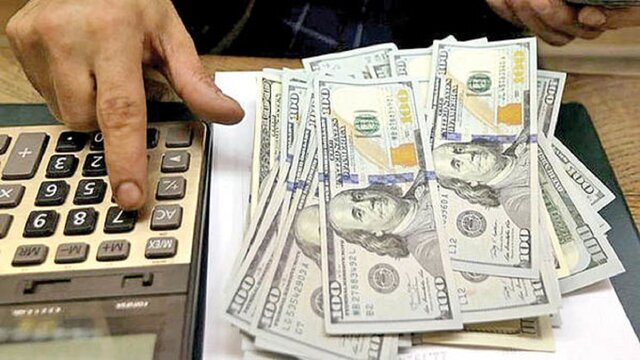 موضوع قیمت ارز در جلسه شورای اقتصادی سران قوا پیگیری میشود/ موضوع قیمت ارز در جلسه شورای اقتصادی سران قوا پیگیری میشود/