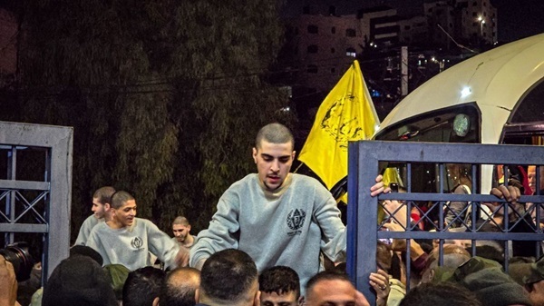 ارتش صهیونیستی: اکثریت اسرای آزاد شده به مبارزه باز میگردند ارتش صهیونیستی: اکثریت اسرای آزاد شده به مبارزه باز میگردند