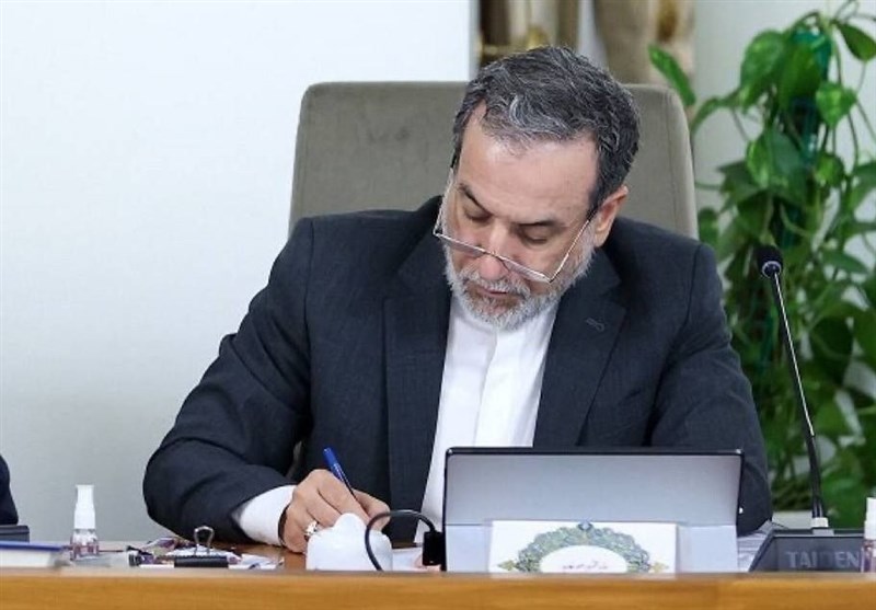 قدردانی عراقچی از امام خامنهای قدردانی عراقچی از امام خامنهای