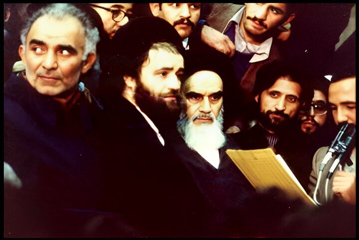 لذت دیدن امام (ره) از فاصله نزدیک/ قصه سرودی که فرودگاه را ساکت کرد