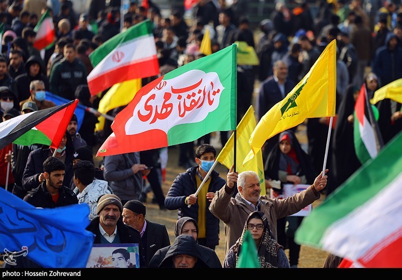 حضور پرشور قزوینیها در راهپیمایی ۲۲ بهمن حضور پرشور قزوینیها در راهپیمایی ۲۲ بهمن