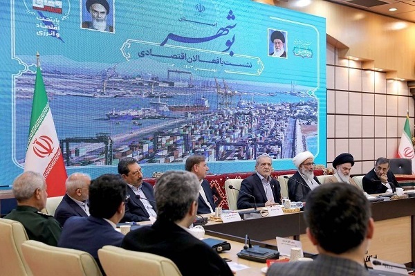 یکی از مشکلات کشور دولت بزرگ دخالتگر است/ لزوم احداث راهآهن بوشهر یکی از مشکلات کشور دولت بزرگ دخالتگر است/ لزوم احداث راهآهن بوشهر