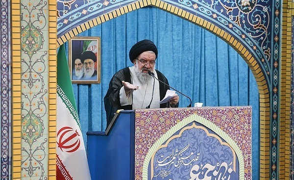 خاتمی: رئیس جمهور آمریکا خود تروریست واقعی است