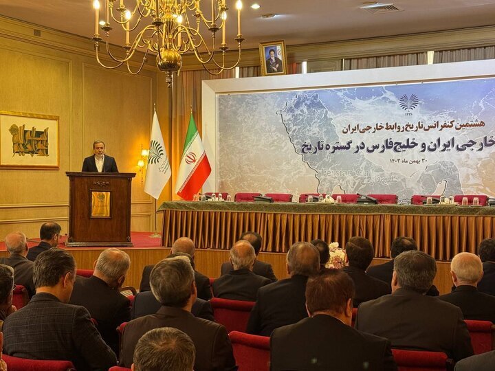 برخی قدرتها تلاش کردهاند تا خلیج فارس را کانون بحران کنند/سیاست حذف ایران از ترتیبات منطقهای شکست خورده است برخی قدرتها تلاش کردهاند تا خلیج فارس را کانون بحران کنند/سیاست حذف ایران از ترتیبات منطقهای شکست خورده است