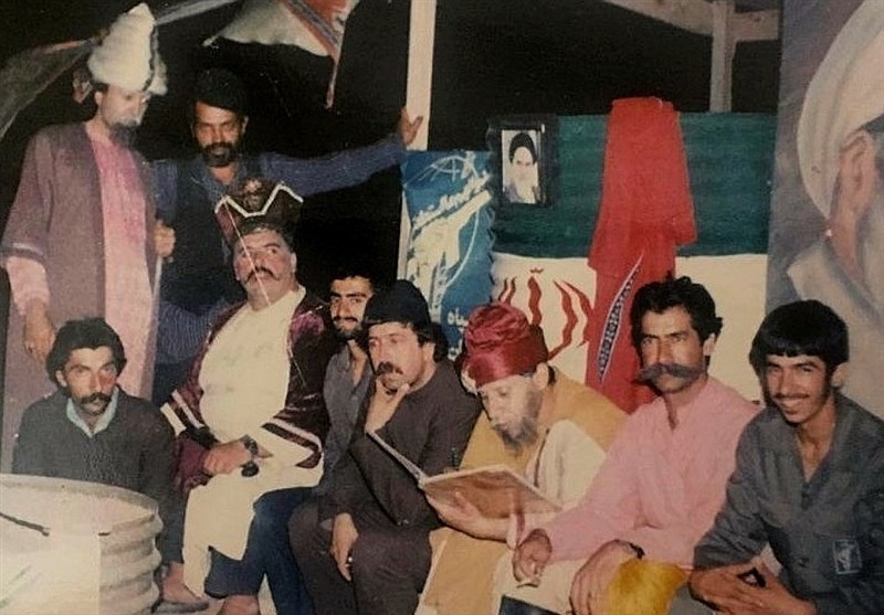 کتاب , تئاتر مقاومت , سوره مهر ,
