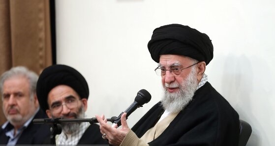 صبر و شکر مادران شهدا، با ابزارهای هنری به تصویر کشیده شود/کاشان شهری برجسته با شخصیت های برجسته است صبر و شکر مادران شهدا، با ابزارهای هنری به تصویر کشیده شود/کاشان شهری برجسته با شخصیت های برجسته است