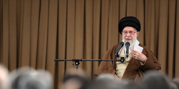 تا ساعتی دیگر؛ دیدار مسئولان نظام و سفرای کشورهای اسلامی با رهبر انقلاب تا ساعتی دیگر؛ دیدار مسئولان نظام و سفرای کشورهای اسلامی با رهبر انقلاب