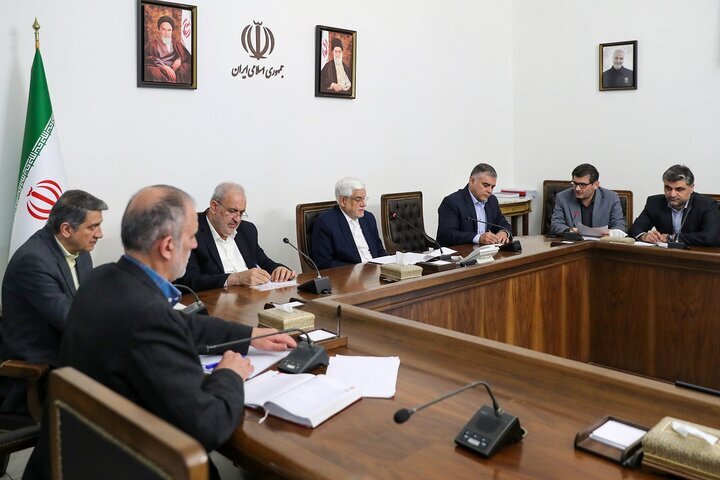 عارف: ایران باید به مرکز مبادلات انرژی منطقه تبدیل شود عارف: ایران باید به مرکز مبادلات انرژی منطقه تبدیل شود