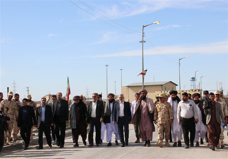 استرداد ۴۸۴ زندانی از ایران به افغانستان استرداد ۴۸۴ زندانی از ایران به افغانستان