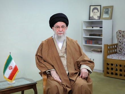 پیام نوروزی رهبر انقلاب به مناسبت حلول سال جدید/ سال ۱۴۰۴، سال «سرمایه گذاری برای تولید» پیام نوروزی رهبر انقلاب به مناسبت حلول سال جدید/ سال ۱۴۰۴، سال «سرمایه گذاری برای تولید»