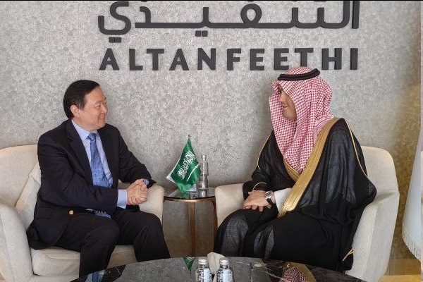 حضور سفیر جدید چین در ایران/ چانگ‌هوآ؛ سفیر جدید چین در عربستان
