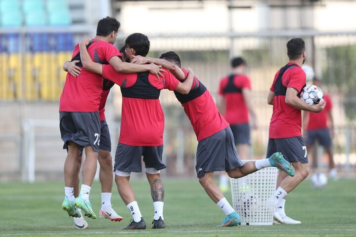 دو بازیکن خارجی پرسپولیس از ایران رفتند دو بازیکن خارجی پرسپولیس از ایران رفتند