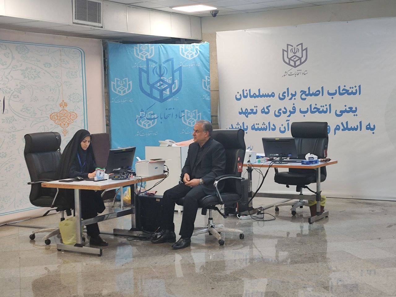 محمود احمدی‌بیغش نامزد انتخابات ریاست‌جمهوری شد