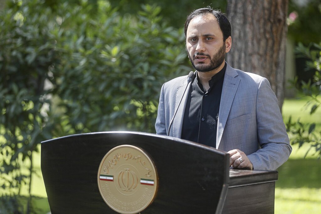 سخنگوی دولت: با پیشنهاد وزارت کشور منابع لازم برای برگزاری انتخابات در داخل و خارج کشور فراهم میشود سخنگوی دولت: با پیشنهاد وزارت کشور منابع لازم برای برگزاری انتخابات در داخل و خارج کشور فراهم میشود