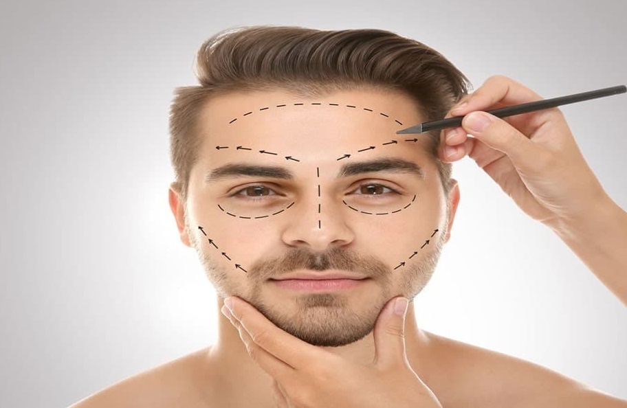 خطرات و عوارض جانبی لیفت صورت که باید بدانید خطرات و عوارض جانبی لیفت صورت که باید بدانید