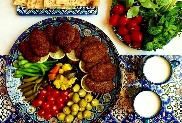 چجوری بدون تخم مرغ کتلت درست کنیم ؟ | فرمول درست کردن کتلت گوشت و مرغ بدون تخم مرغ
