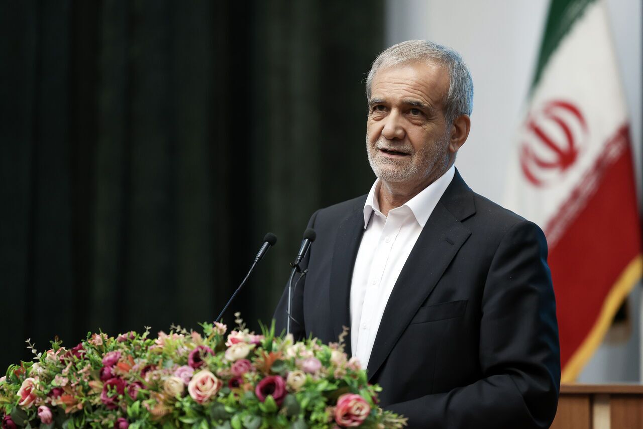 پزشکیان: تعاون باید از مدرسه شروع شود/ اینکه سالها صحبت کردیم، اما به جایی نرسیدیم مشکل از کجاست؟ پزشکیان: تعاون باید از مدرسه شروع شود/ اینکه سالها صحبت کردیم، اما به جایی نرسیدیم مشکل از کجاست؟