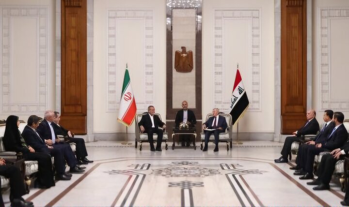 تاکید روسای جمهور ایران و عراق بر گسترش همکاری در عرصه های مختلف/ پزشکیان: تشکیل اتحادیه مشترک کشورهای اسلامی ضروری است تاکید روسای جمهور ایران و عراق بر گسترش همکاری در عرصه های مختلف/ پزشکیان: تشکیل اتحادیه مشترک کشورهای اسلامی ضروری است