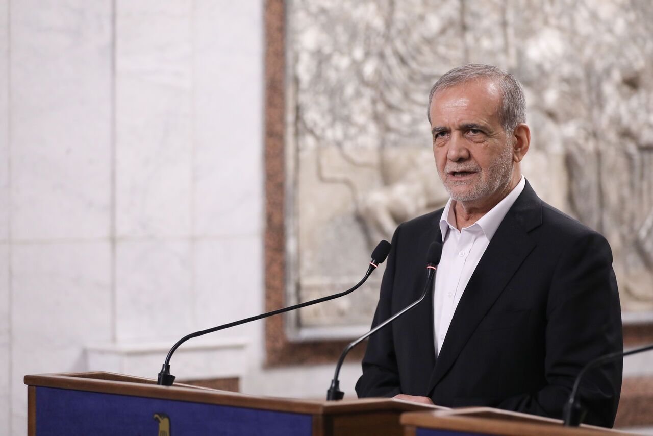 پزشکیان: اگر مسلمانان با یکدیگر برادری کنند، اسرائیل جرأت قتلعام نخواهد داشت/ هر راهی که ایران و عراق را به یکدیگر نزدیک کند، خواهیم پیمود پزشکیان: اگر مسلمانان با یکدیگر برادری کنند، اسرائیل جرأت قتلعام نخواهد داشت/ هر راهی که ایران و عراق را به یکدیگر نزدیک کند، خواهیم پیمود