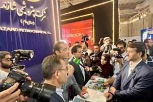 هجدهمین نمایشگاه بین المللی ایران پلاست افتتاح شد/بازدید معاون وزیر نفت از غرفه پتروشیمی شازند هجدهمین نمایشگاه بین المللی ایران پلاست افتتاح شد/بازدید معاون وزیر نفت از غرفه پتروشیمی شازند