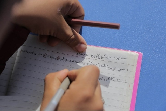 ادعای استخدام ۶۰۰ معلم از میان اتباع