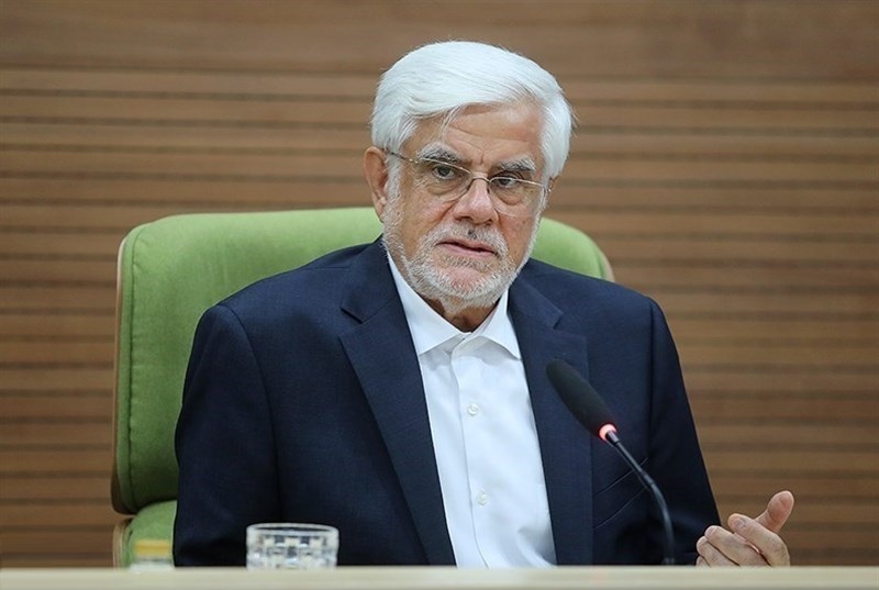 عارف: پیش فروش خودرو باید جمع شود عارف: پیش فروش خودرو باید جمع شود