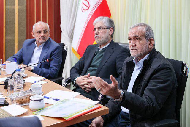 تأکید بر لزوم تبدیل دانشگاههای کشور به نسل سوم مهارتآموز و کارآفرین/ ضرورت مشارکت و نقشآفرینی اساتید، نخبگان و دانشگاهیان در فرآیند پیشرفت کشور تأکید بر لزوم تبدیل دانشگاههای کشور به نسل سوم مهارتآموز و کارآفرین/ ضرورت مشارکت و نقشآفرینی اساتید، نخبگان و دانشگاهیان در فرآیند پیشرفت کشور