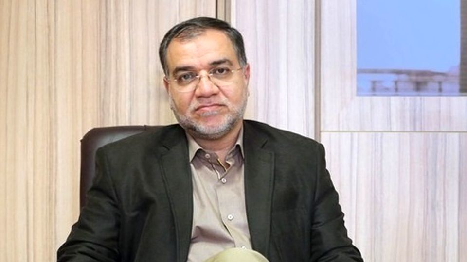 پاسخ فضائلی به انتشار توییتهای منتسب به رهبر انقلاب پاسخ فضائلی به انتشار توییتهای منتسب به رهبر انقلاب