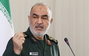 برای عبور از صحنه های سخت، ملت‌ها نیازمند مردان و رهبران بزرگ هستند