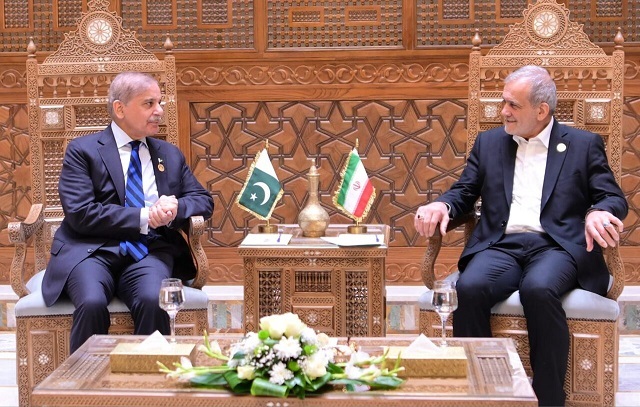 پزشکیان: تقویت روابط اقتصادی کشورهای اسلامی با ایجاد پول واحد ضروری است/ آمادگی جمهوری اسلامی ایران برای تعامل با کشورهای اسلامی پزشکیان: تقویت روابط اقتصادی کشورهای اسلامی با ایجاد پول واحد ضروری است/ آمادگی جمهوری اسلامی ایران برای تعامل با کشورهای اسلامی