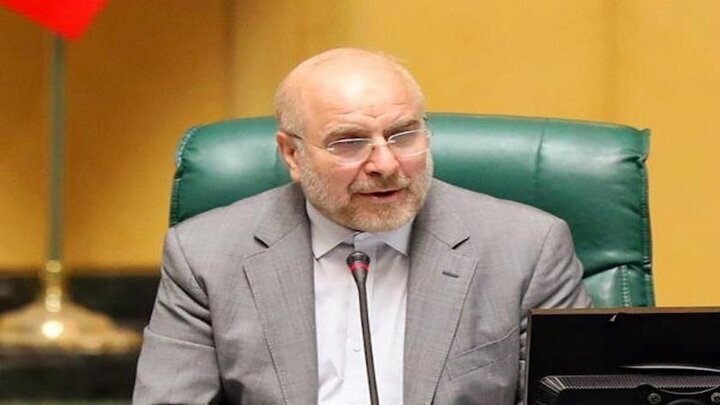 انتصاب ظریف در دولت غیرقانونی است/ دولت خودش این موضوع را تدبیر کند انتصاب ظریف در دولت غیرقانونی است/ دولت خودش این موضوع را تدبیر کند