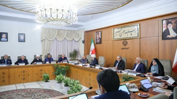 پزشکیان: نخواهیم گذاشت سفره و معیشت مردم دچار مشکل شود/ تلاش شود اهداف دولت در رفع مشکلات و ایجاد رضایتمندی مردم محقق شود پزشکیان: نخواهیم گذاشت سفره و معیشت مردم دچار مشکل شود/ تلاش شود اهداف دولت در رفع مشکلات و ایجاد رضایتمندی مردم محقق شود