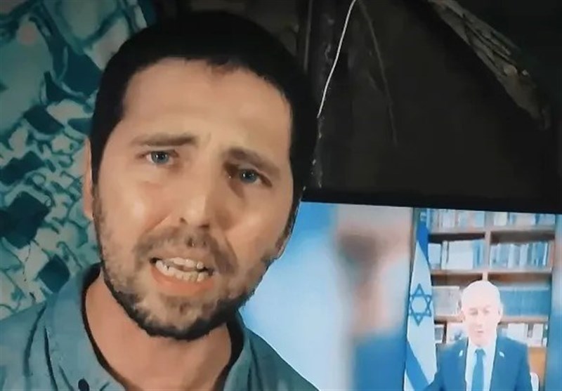 فریاد اسیر صهیونیست بر سر نتانیاهو: ما با زور آزاد نمیشویم فریاد اسیر صهیونیست بر سر نتانیاهو: ما با زور آزاد نمیشویم