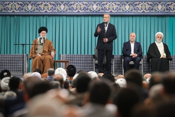 شعار سرمایه گذاری در تولید را عملیاتی می کنیم/ مسلمانان هیچوقت ضعیف نخواهند شد شعار سرمایه گذاری در تولید را عملیاتی می کنیم/ مسلمانان هیچوقت ضعیف نخواهند شد