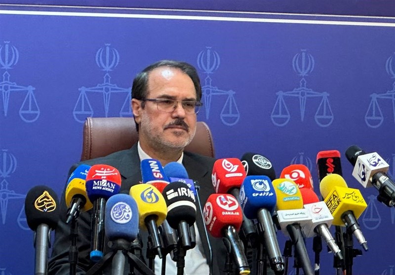 بانکها در پرداخت تسهیلات به تولید کمک کنند بانکها در پرداخت تسهیلات به تولید کمک کنند