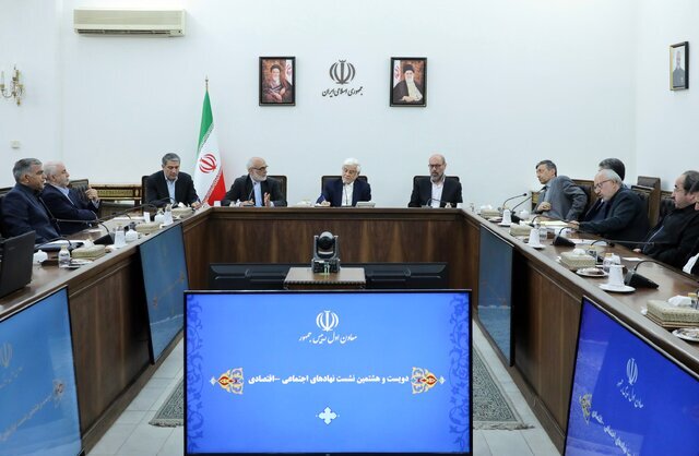 باید برای حوزه تمدنی ۳۰۰ میلیون نفری ایران، تولید داشته باشیم/روستاها و مسکن روستایی از اولویتهای نظام است باید برای حوزه تمدنی ۳۰۰ میلیون نفری ایران، تولید داشته باشیم/روستاها و مسکن روستایی از اولویتهای نظام است