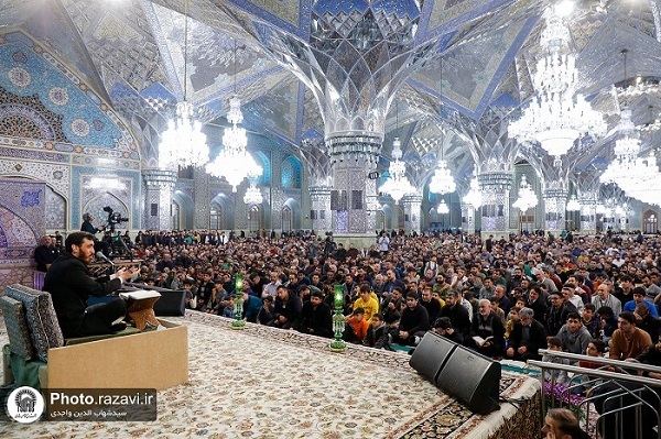 مناجات خوانی دهه آخر ماه مبارک رمضان در حرم مطهر رضوی