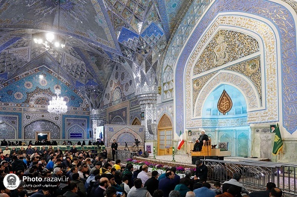 مناجات خوانی دهه آخر ماه مبارک رمضان در حرم مطهر رضوی
