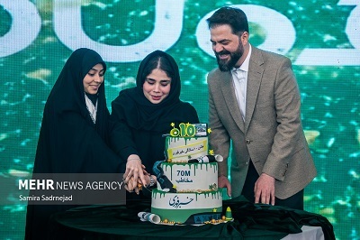 جشن ۱۰ سالگی خبرفوری؛ عبور هلدینگ رسانهای از مرز ۷۰ میلیون مخاطب جشن ۱۰ سالگی خبرفوری؛ عبور هلدینگ رسانهای از مرز ۷۰ میلیون مخاطب