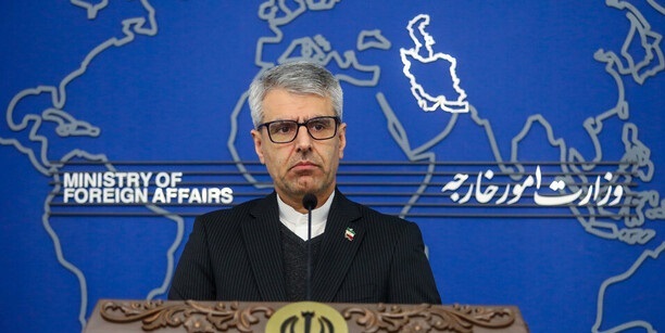 نیروهای مسلح با چشمانی باز مواظب حریم ایران هستند/برخی از رسانهها هر اتفاقی ولو ساده را بهانهای برای تحلیلهای التهابزا میکنند نیروهای مسلح با چشمانی باز مواظب حریم ایران هستند/برخی از رسانهها هر اتفاقی ولو ساده را بهانهای برای تحلیلهای التهابزا میکنند