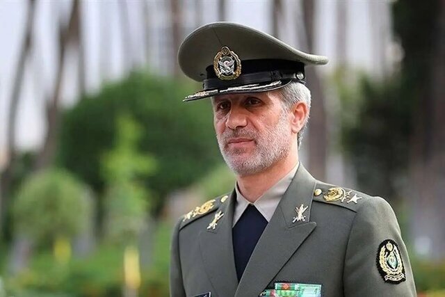 امیر سرلشکر حاتمی: مردم ما به خوبی دوست و دشمن را تشخیص می‌دهند