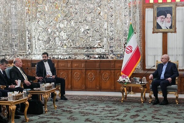 جنگ تروریستی آمریکا علیه ایران خشونتبارتر از جنگ سوریه و عراق بود جنگ تروریستی آمریکا علیه ایران خشونتبارتر از جنگ سوریه و عراق بود