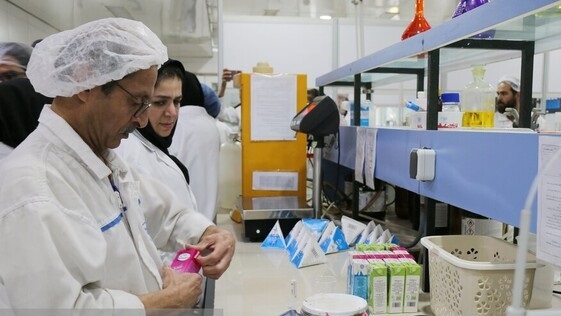 بلاتکلیفی بازار لبنیات پس از تعیین دوباره نرخ شیرخام / اعلام قیمتها رسمی نیست بلاتکلیفی بازار لبنیات پس از تعیین دوباره نرخ شیرخام / اعلام قیمتها رسمی نیست