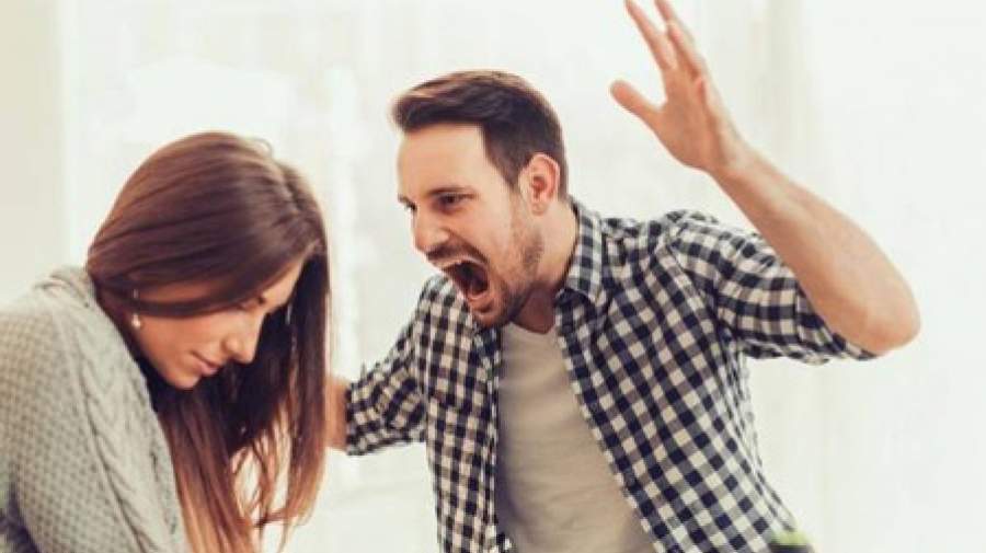 شوهرم دست بزن دارد، چیکار کنم؟